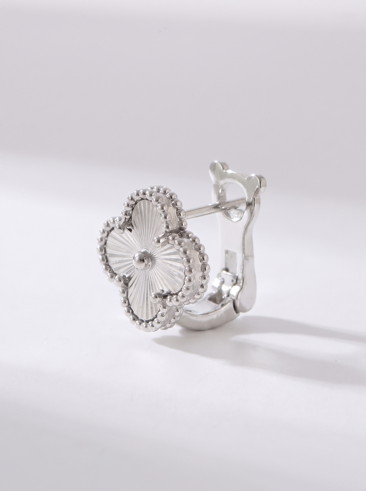 Leonore Beaded Edge Clover Earrings