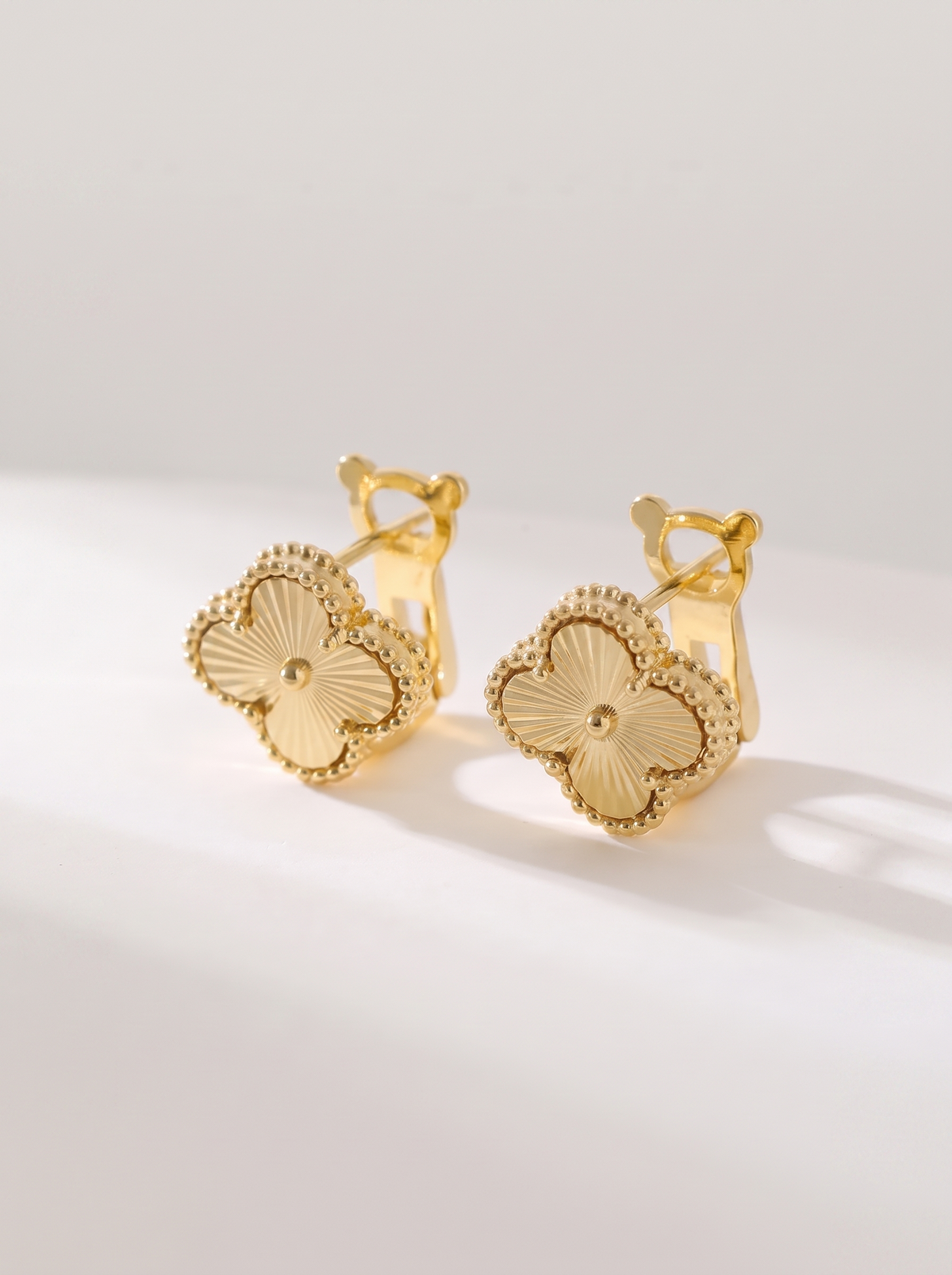Leonore Beaded Edge Clover Earrings