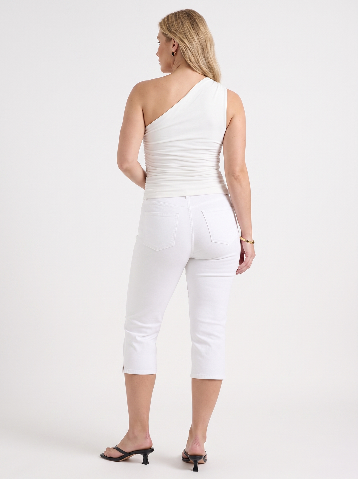 Krystal Slim Fit Capri Jeans