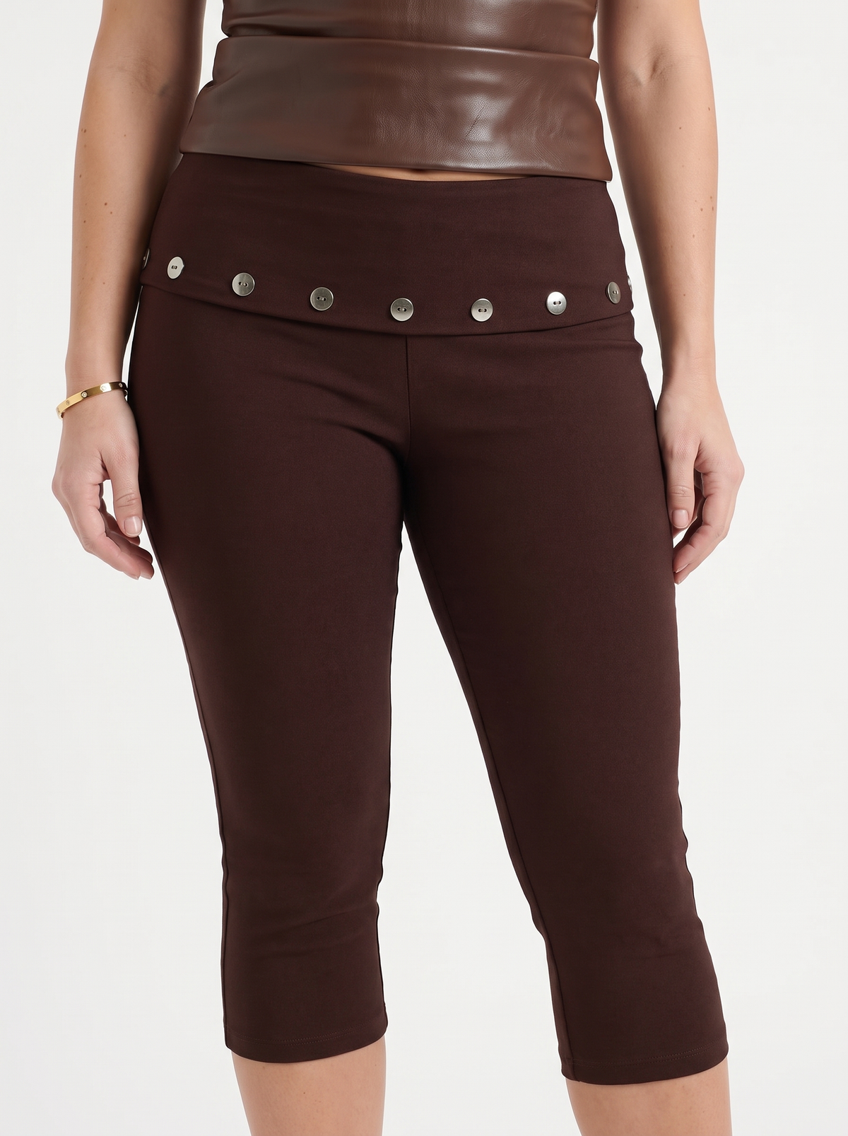 Chrissy Button Detail Capri Pants
