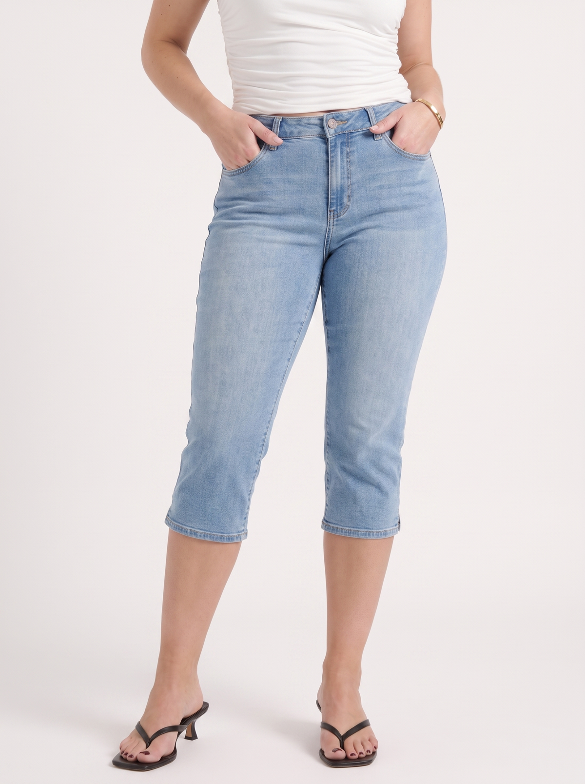 Krystal Slim Fit Capri Jeans