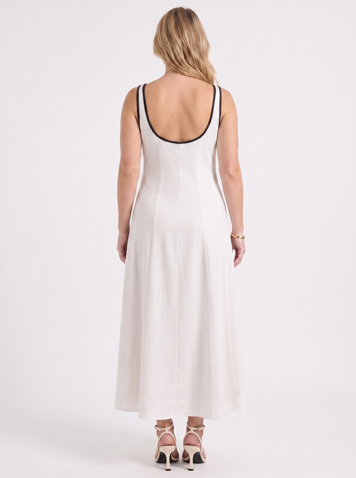 Gella Contrast Piping Square Neck Maxi Dress