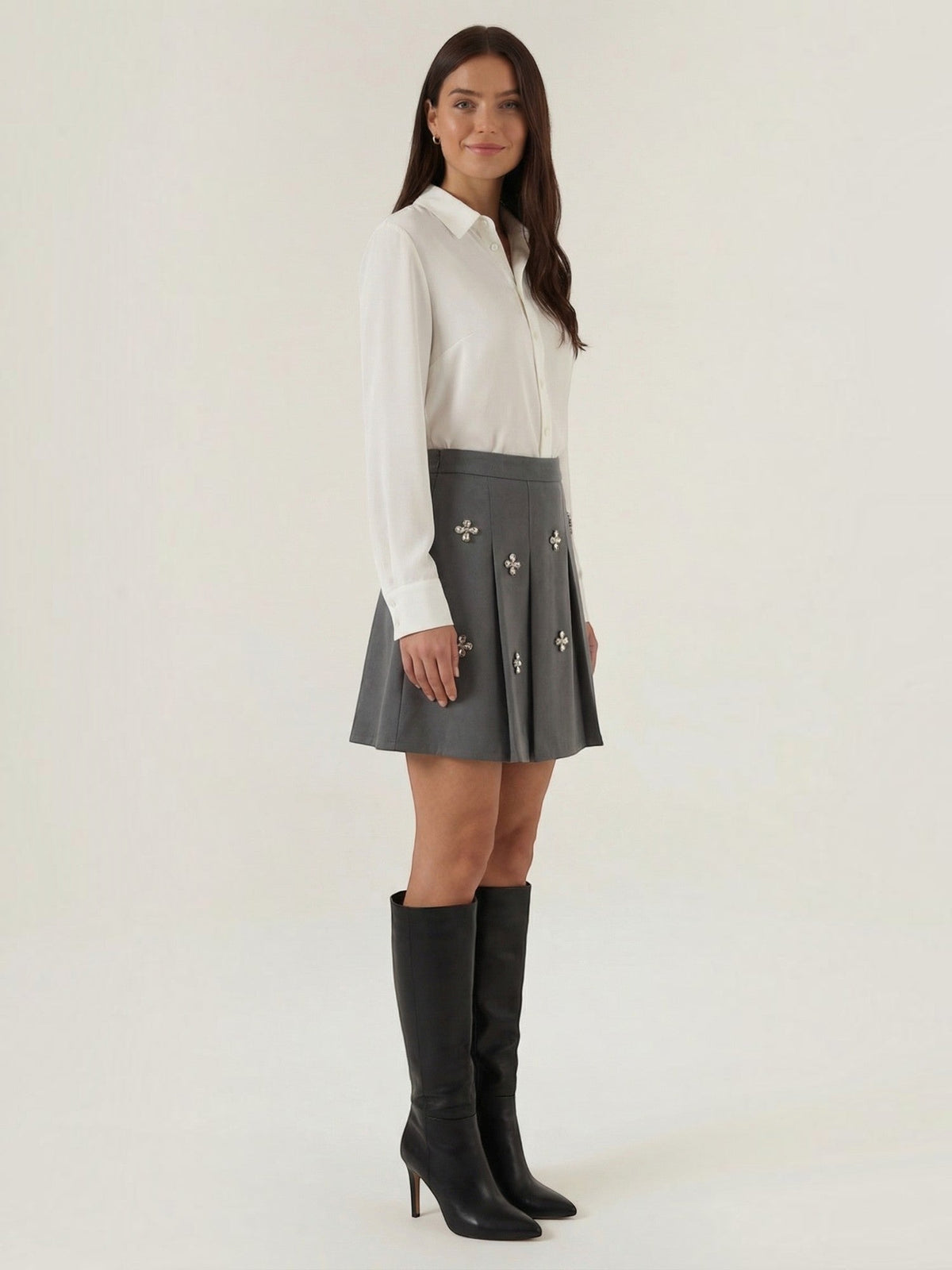 Gloria Floral Applique Pleated Mini Skirt